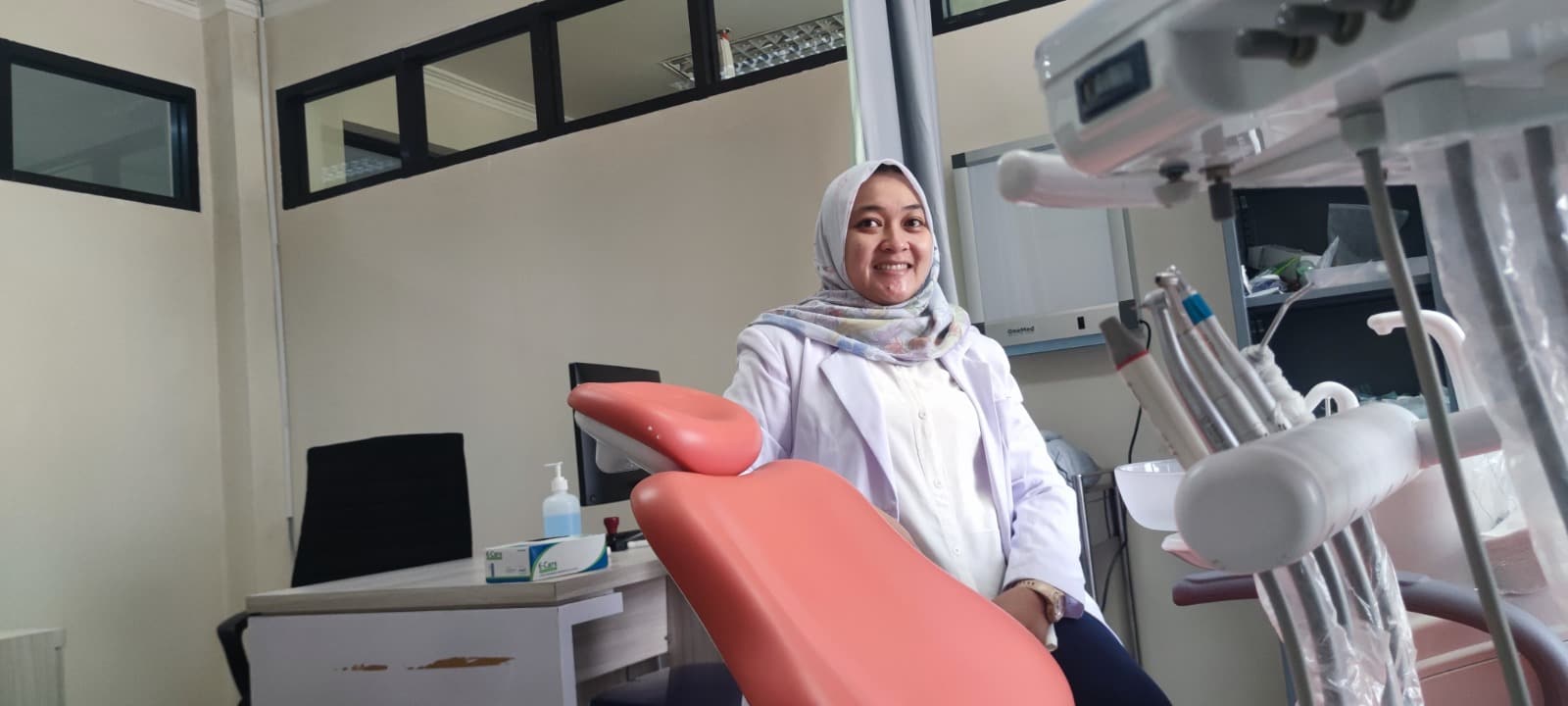 Jangan Sampai Keliru, Ini Bedanya Dokter Gigi Umum dan Spesialis Ortodonti
