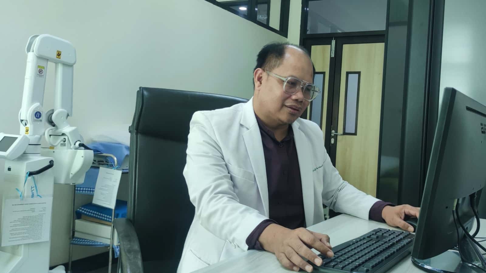 Pentingnya Olahraga dan Skincare Aman, dr. Anwar Ingatkan untuk Jaga Kesehatan Kulit