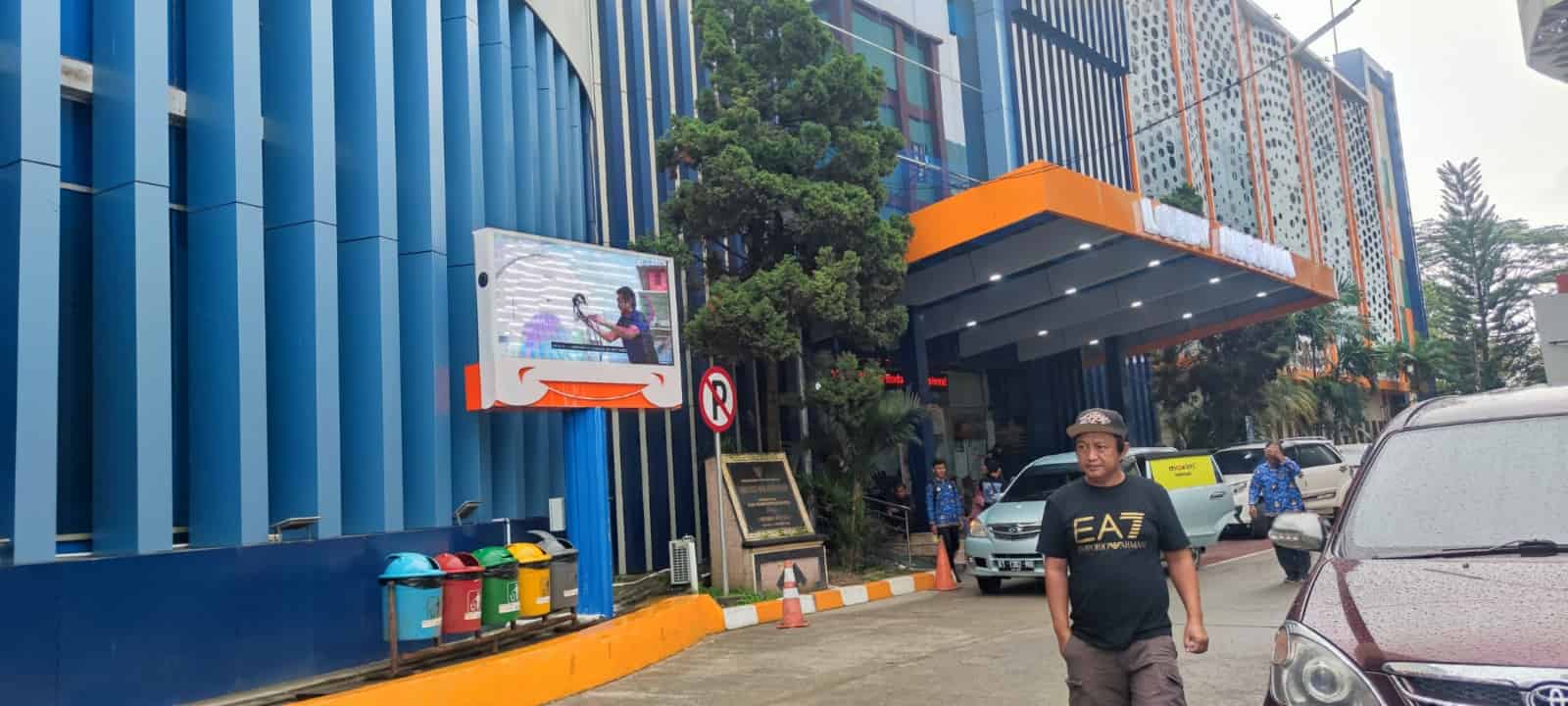 Perkuat Edukasi Kesehatan Masyarakat, RSUD Taman Husada Gunakan Videotron