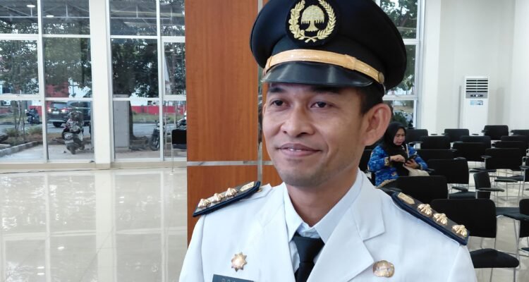 Camat Anggana