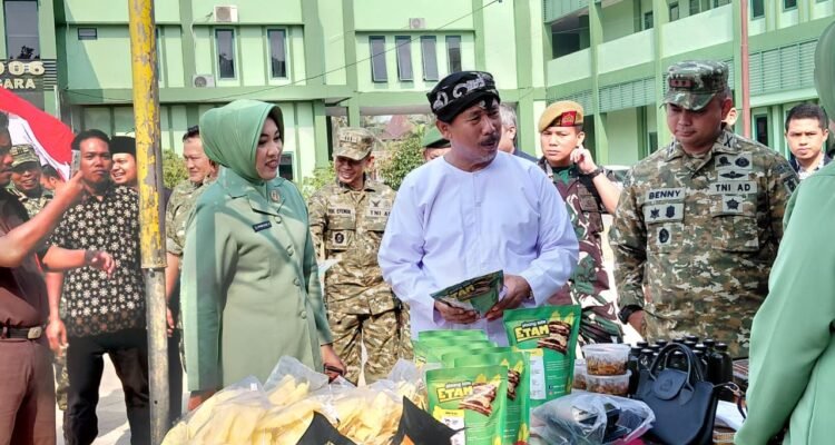 Kodim Kukar Gelar Bazar Sambut HUT TNI ke-81