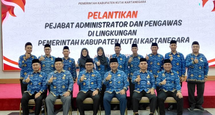 Lantik 11 Pejabat Kukar